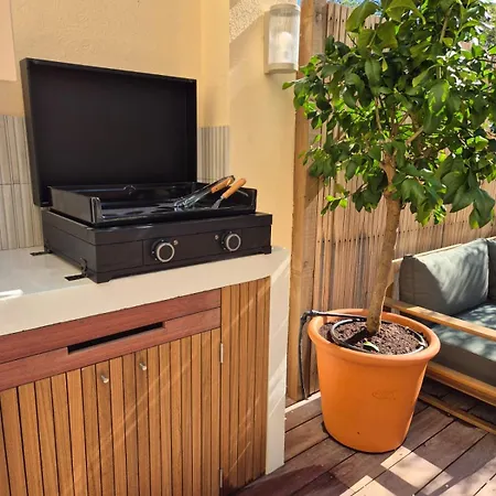 Villa La Maison Du Petit Port 8mn De St Tropez Entierement Renovee En 2025 Cogolin